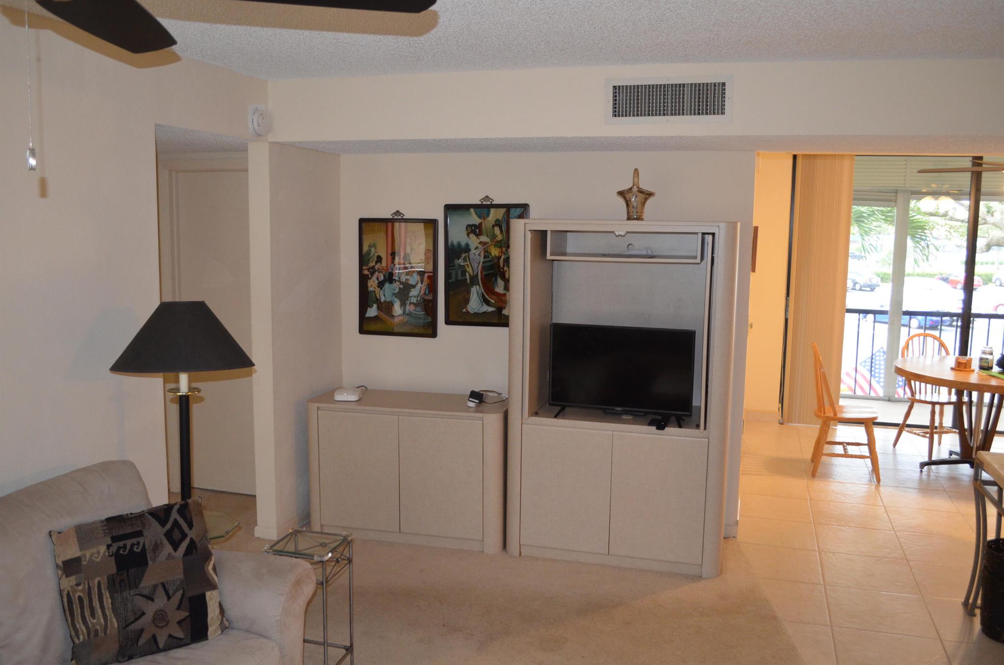 5220 Las Verdes Circle 219