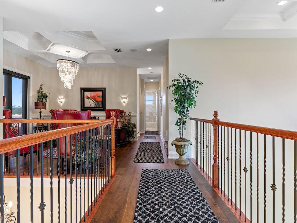 FIRST REPLAT OF RIVER POI - Residential