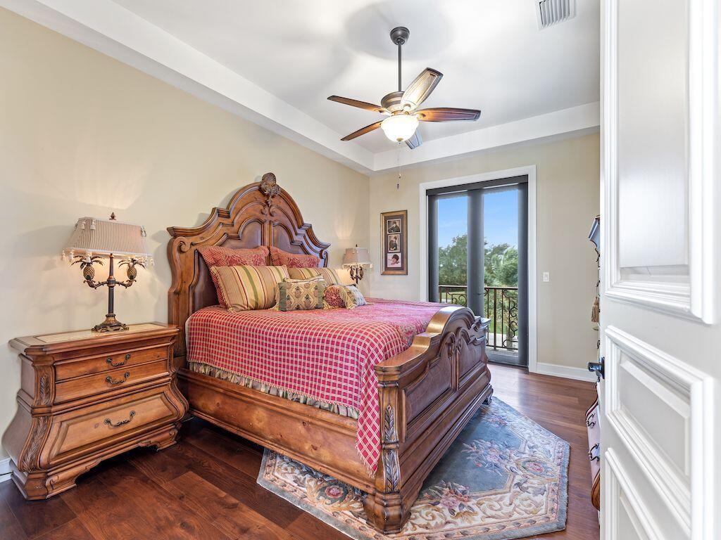 FIRST REPLAT OF RIVER POI - Residential