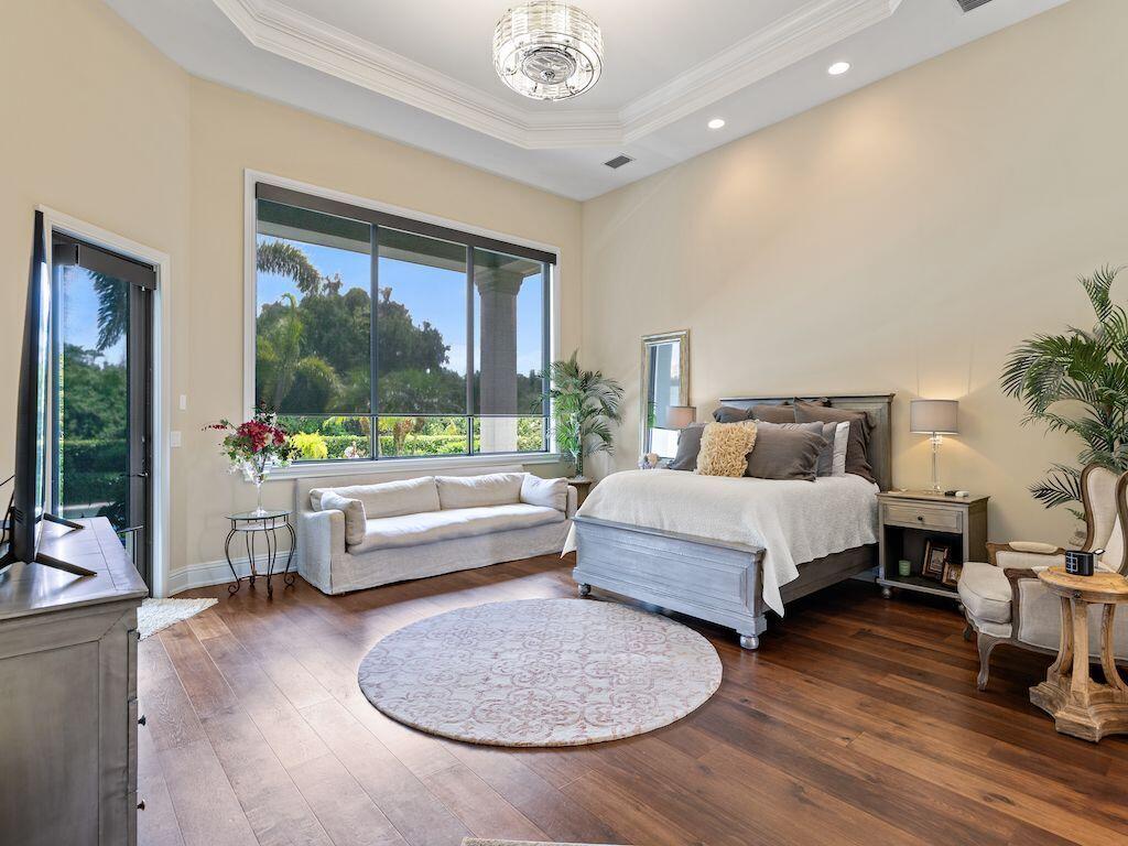 FIRST REPLAT OF RIVER POI - Residential