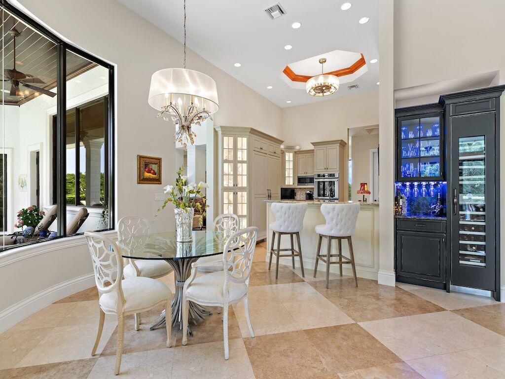 FIRST REPLAT OF RIVER POI - Residential