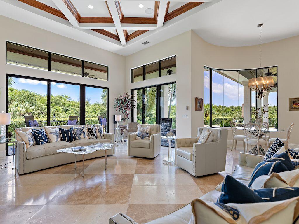 FIRST REPLAT OF RIVER POI - Residential