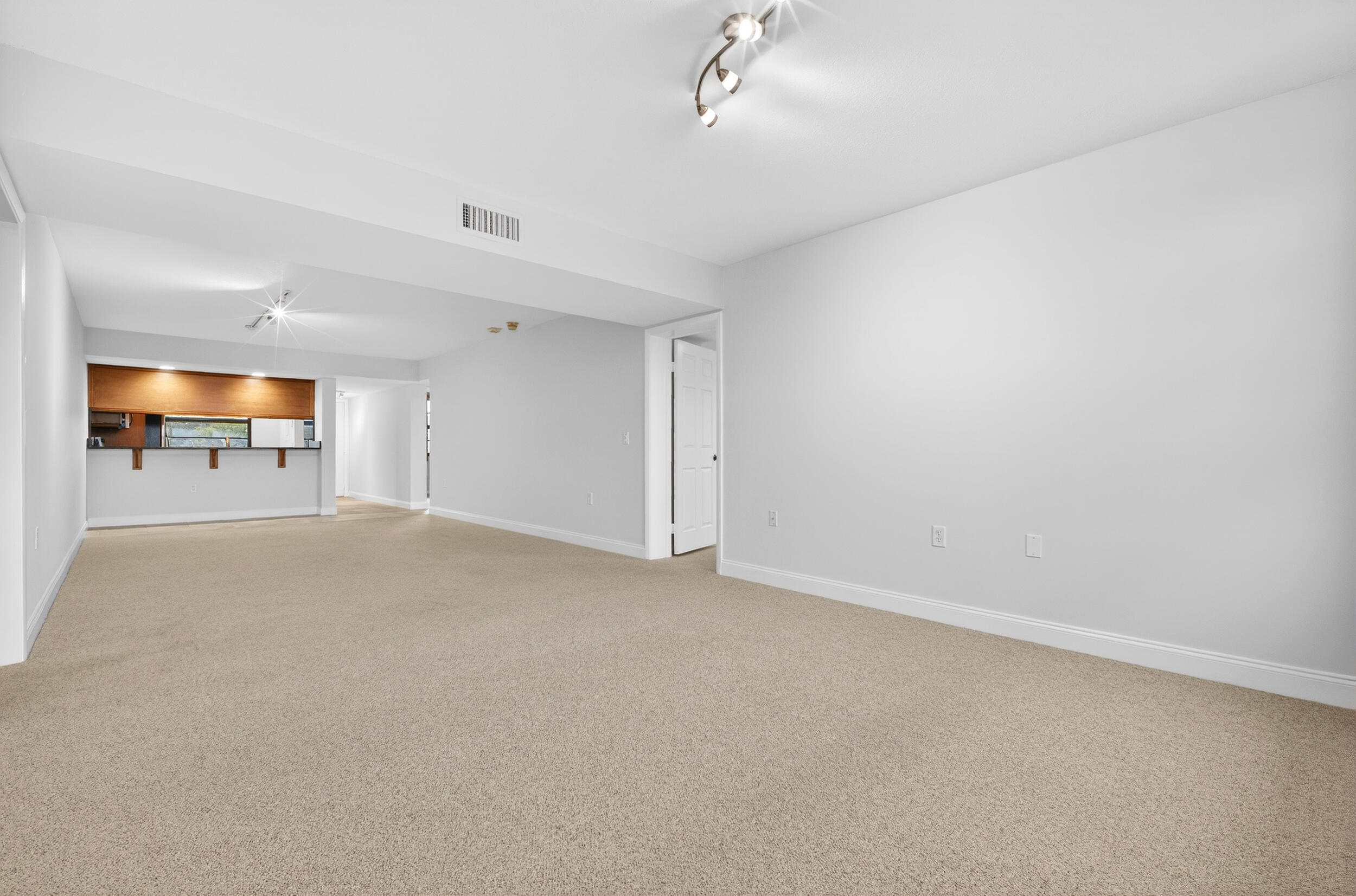 WHITEHALL VILLAGE - Residential Lease