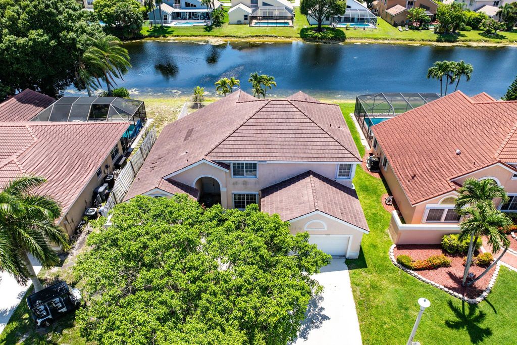 Photo of 8885 Spring Valley Drive, Boynton Beach, FL 33472 (MLS # R11098543)