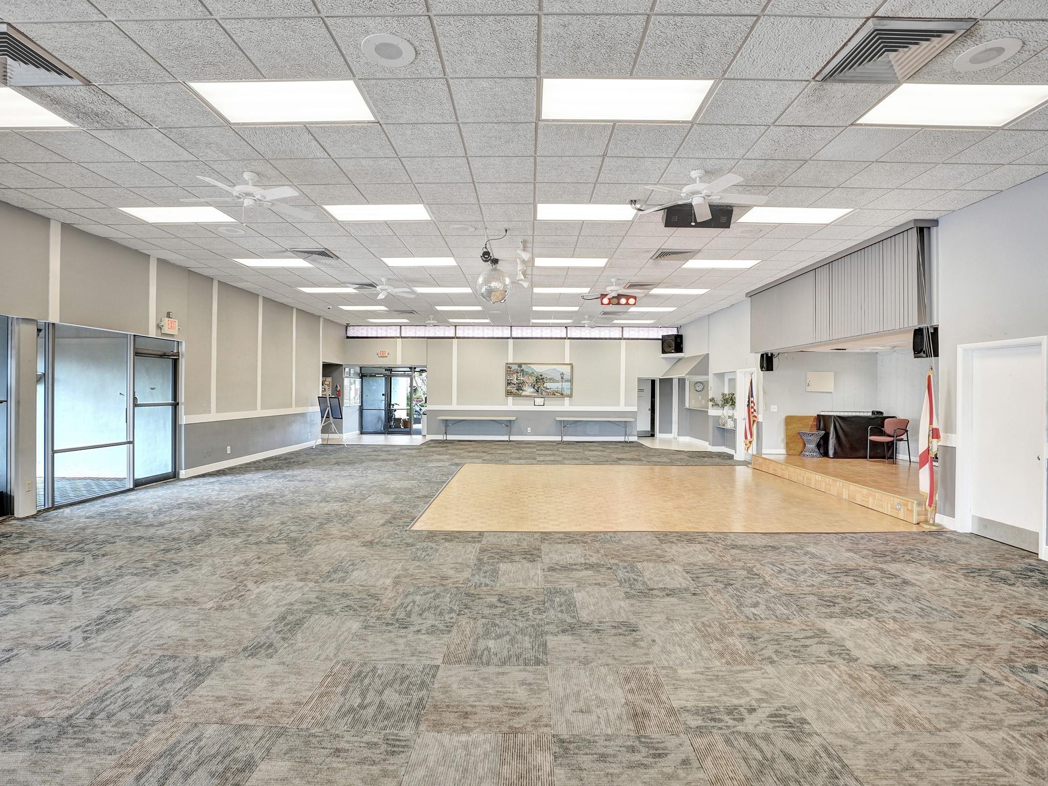 The Meadows Of Crystal Lake - Residential