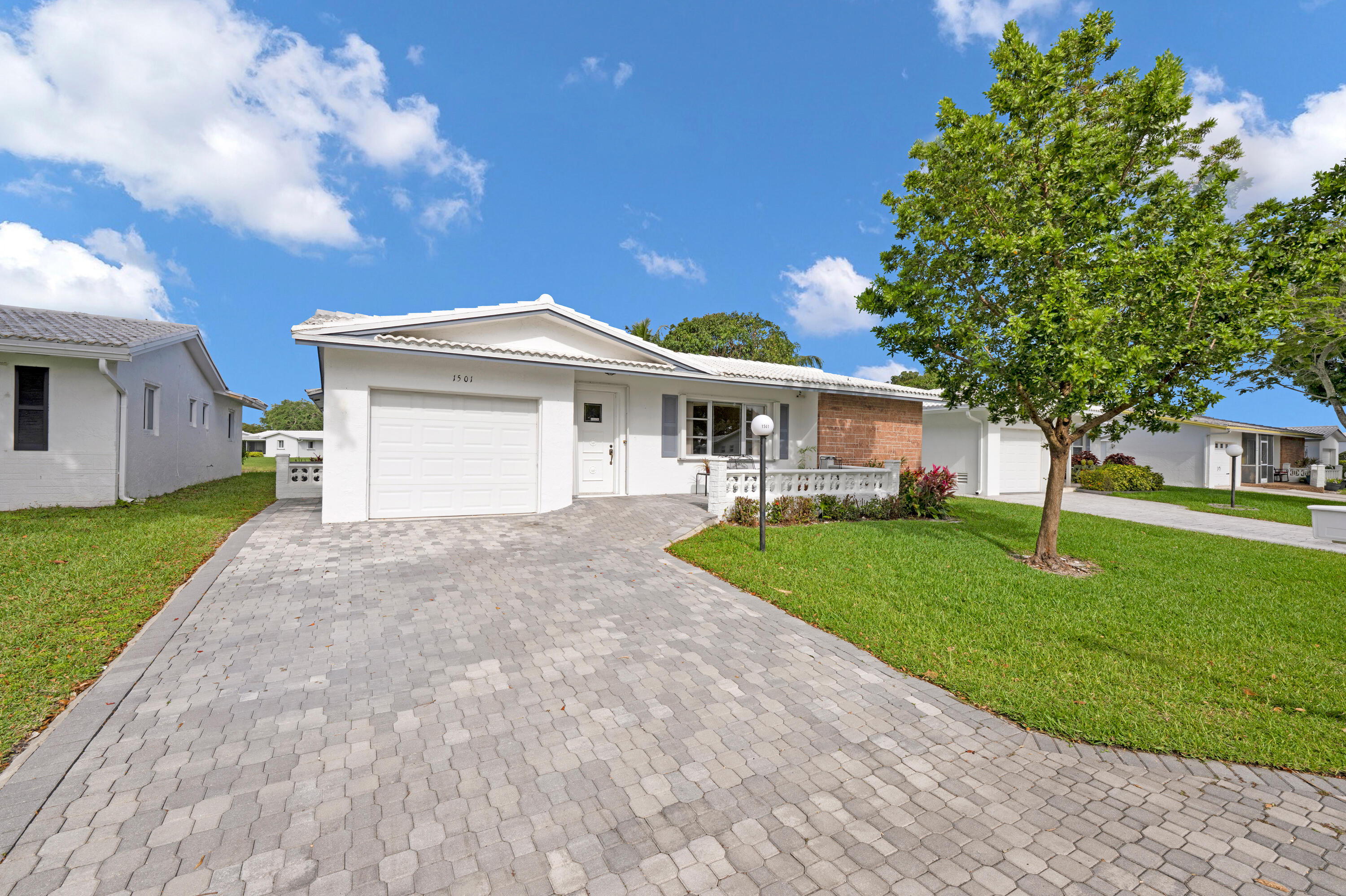 LAUDERDALE WEST 3 SEC - Residential