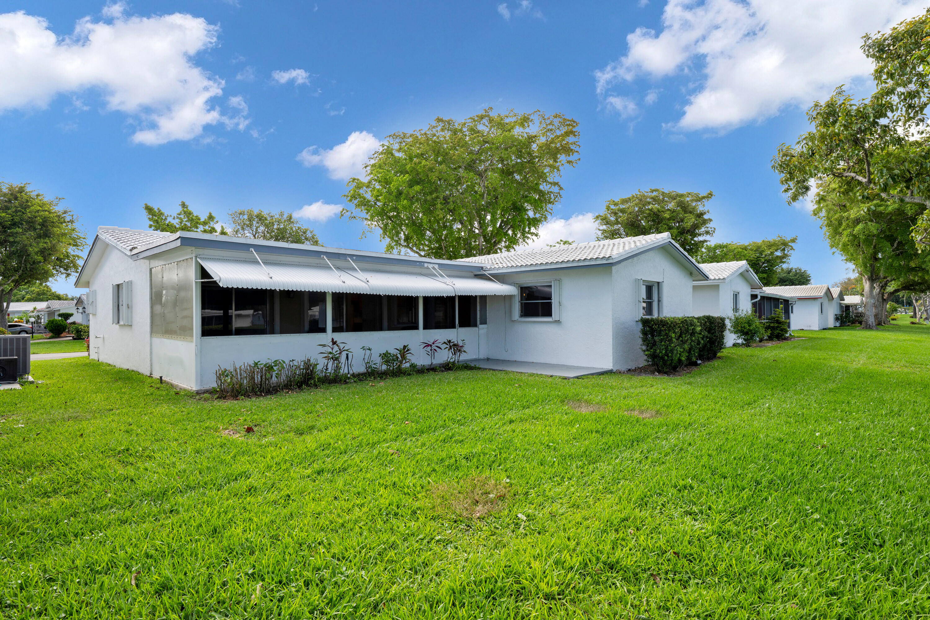 LAUDERDALE WEST 3 SEC - Residential