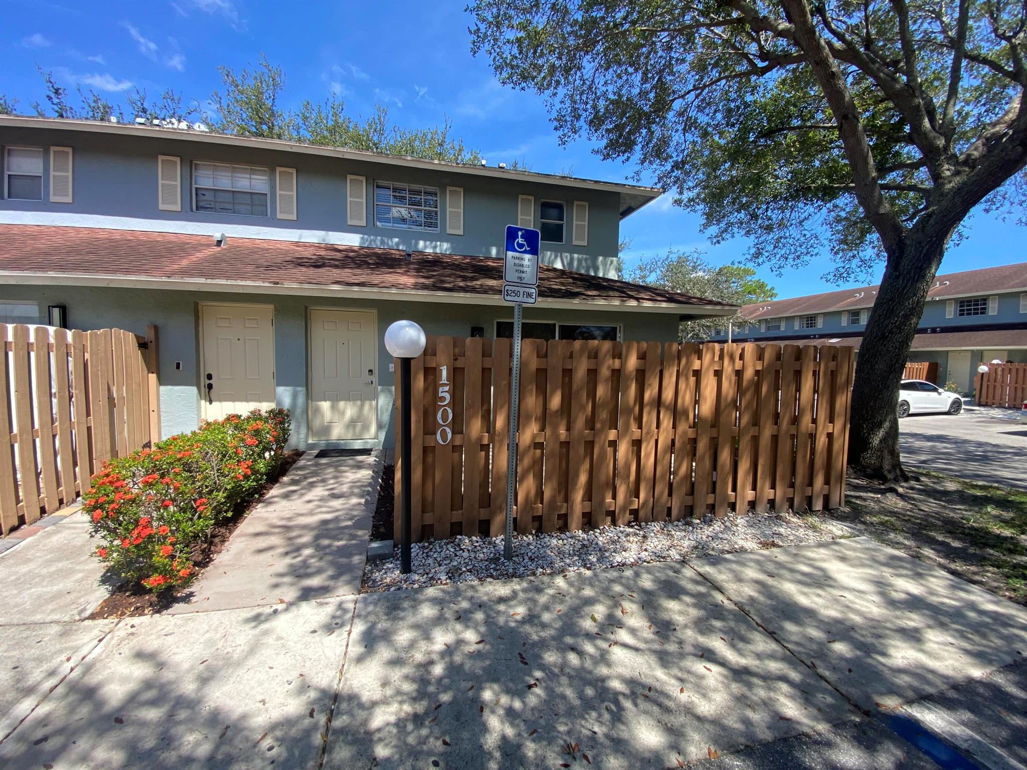 Fully remodeled beautiful 2 story townhouse with the primary bedroom downstairs. Corner lot. Kitchen has been remodelled with new cabinetry, new s/s appliances, quartz counterops, and marble backsplash. Both full baths have been renovated with new vanities, fixtures, shower doors and tile works. Newer A/C and water heater. All new flooring and interior paint. Private front patio. All measurements approximate. Owner-agent.