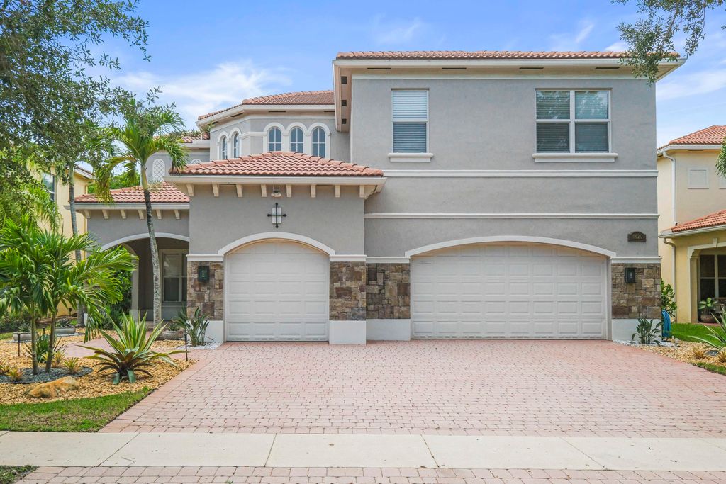 Photo of 8620 Cobblestone Point Circle, Boynton Beach, FL 33472 (MLS # R10990194)