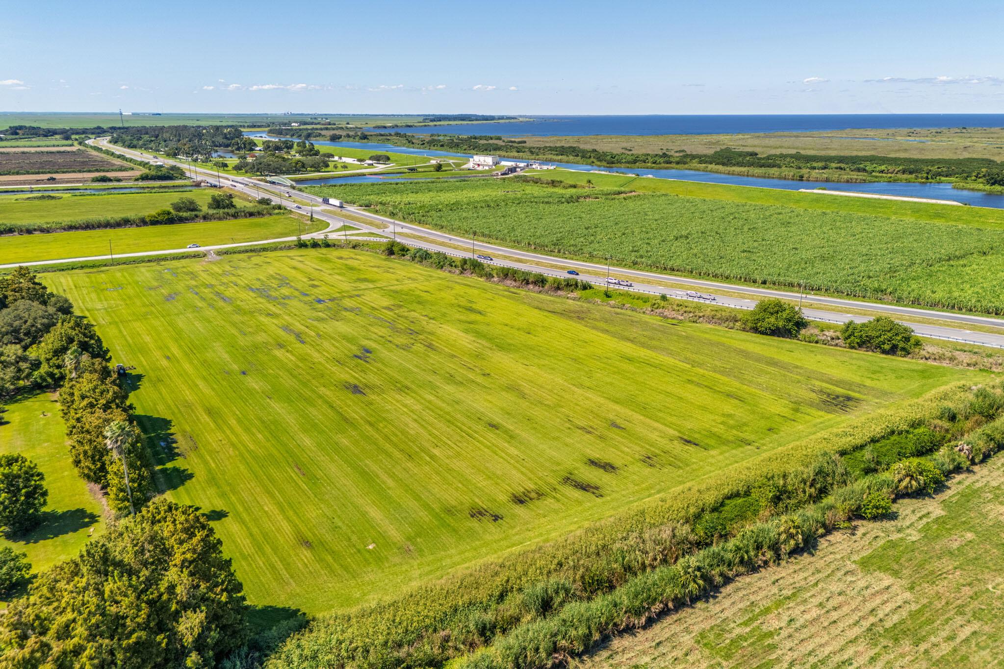 S/D OF 1-44-35 - Land