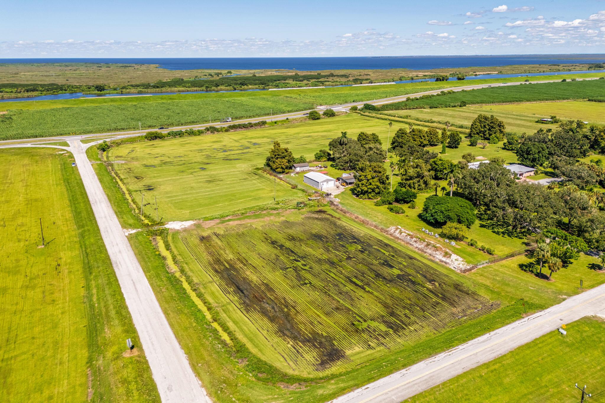 S/D OF 1-44-35 - Land