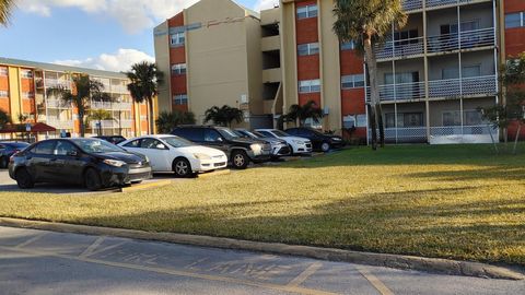 A home in Lauderdale Lakes