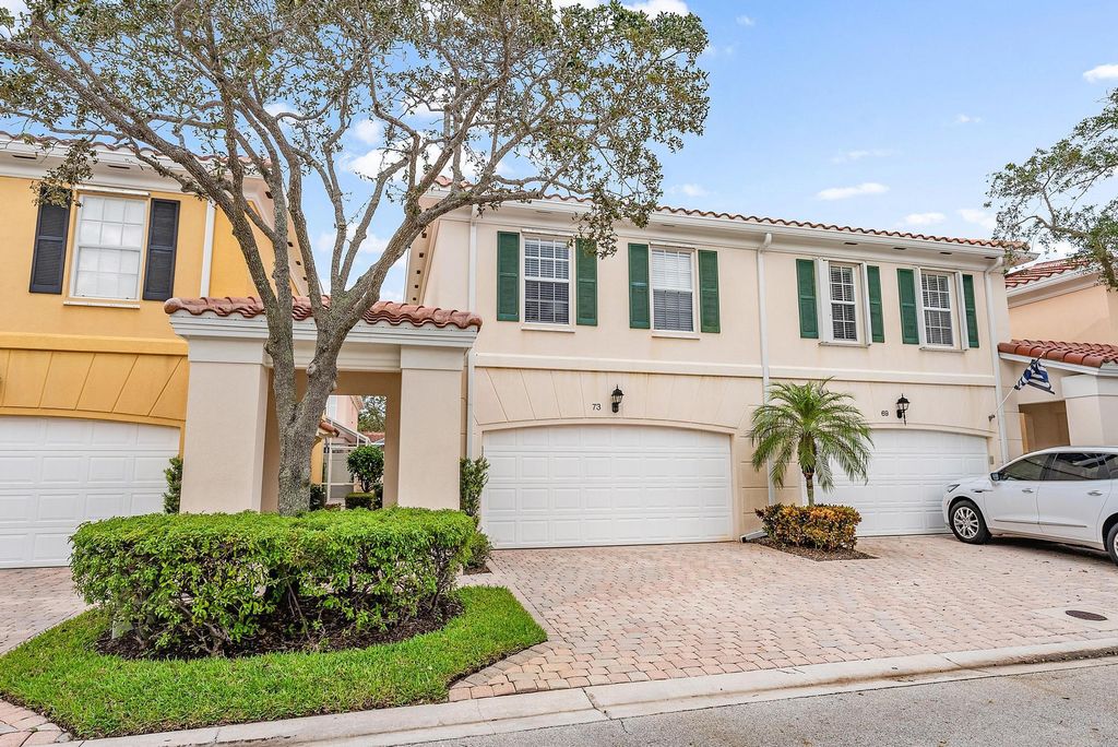 Photo of 73 Laurel Oaks Circle, Tequesta, FL 33469 (MLS # R10937719)