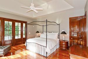 Lost Tree Village - Residential