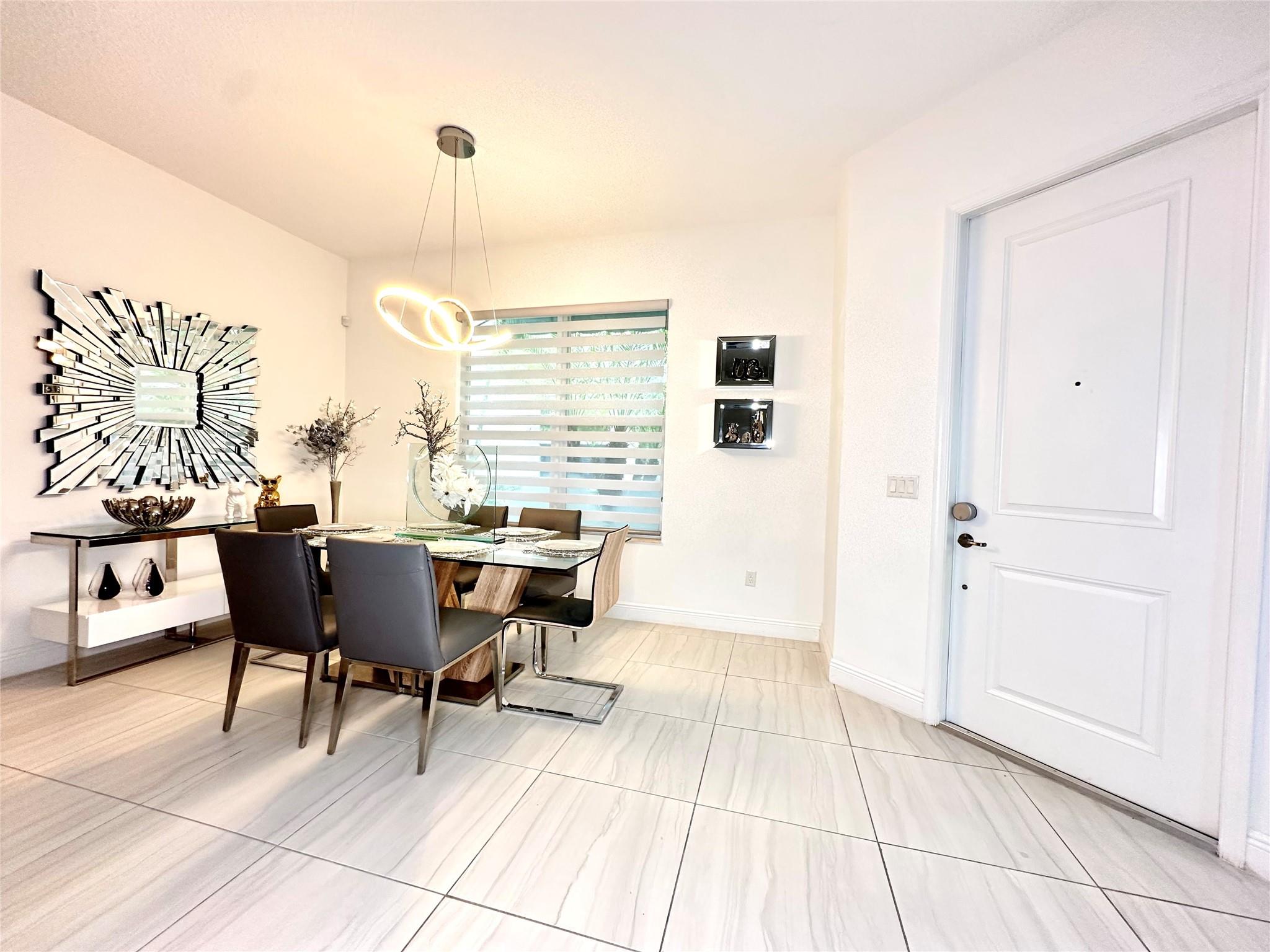 CEntra Falls West - Residential