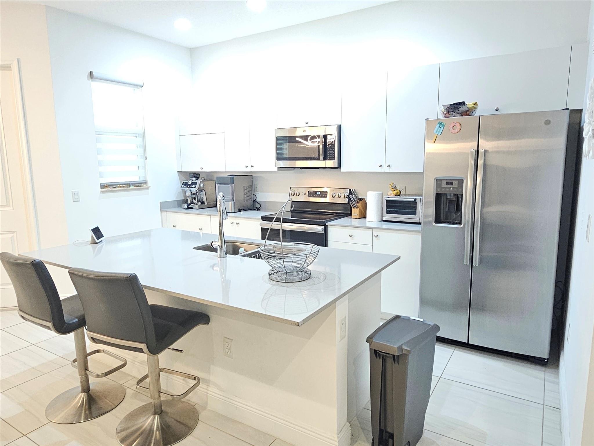 CEntra Falls West - Residential