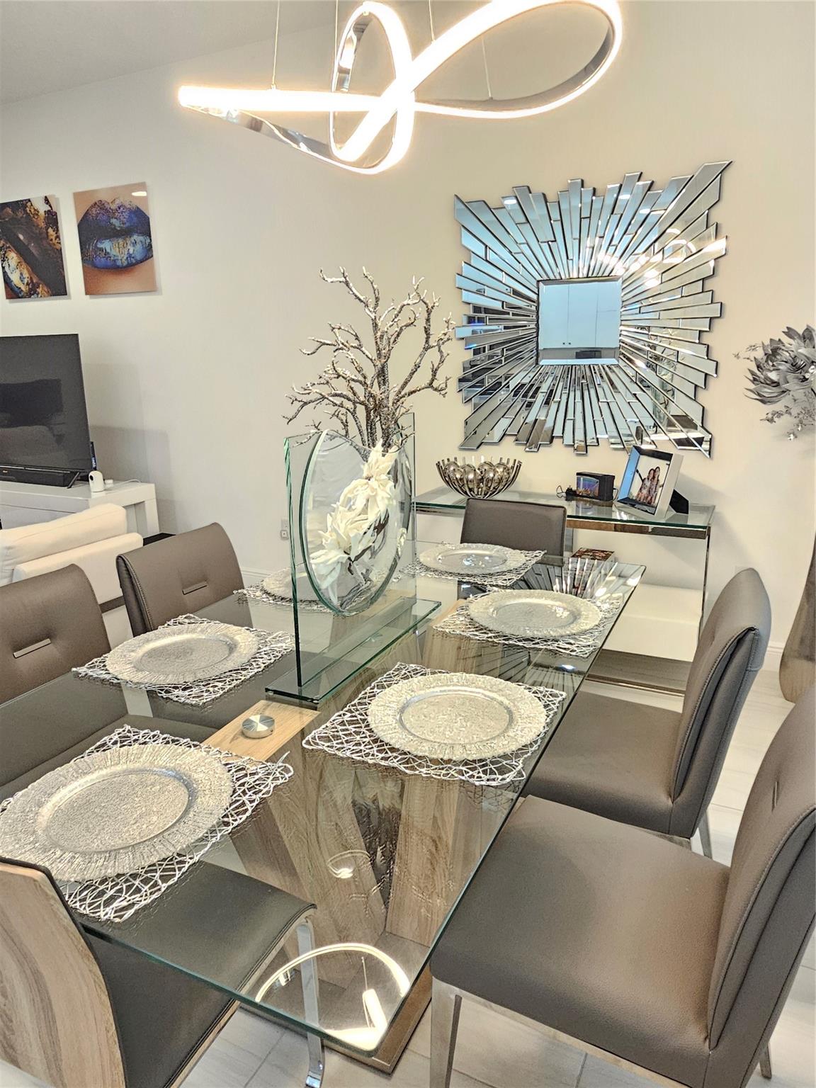 CEntra Falls West - Residential