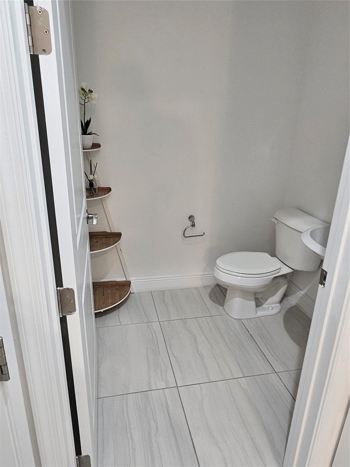CEntra Falls West - Residential