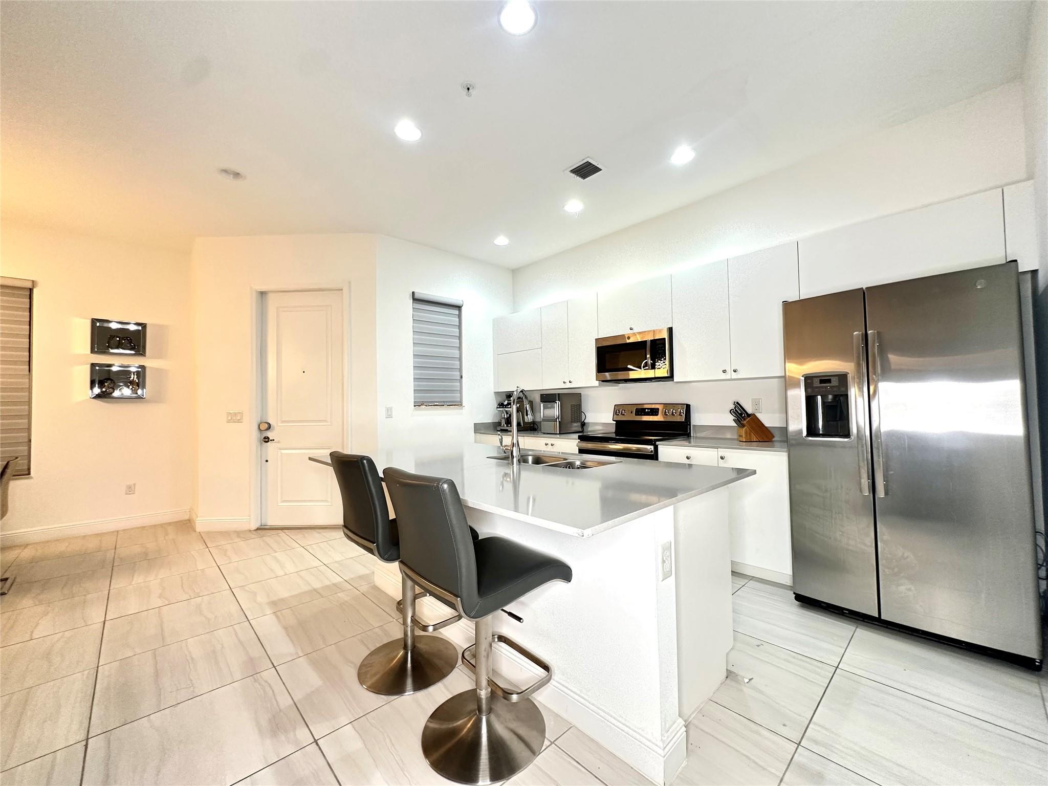 CEntra Falls West - Residential