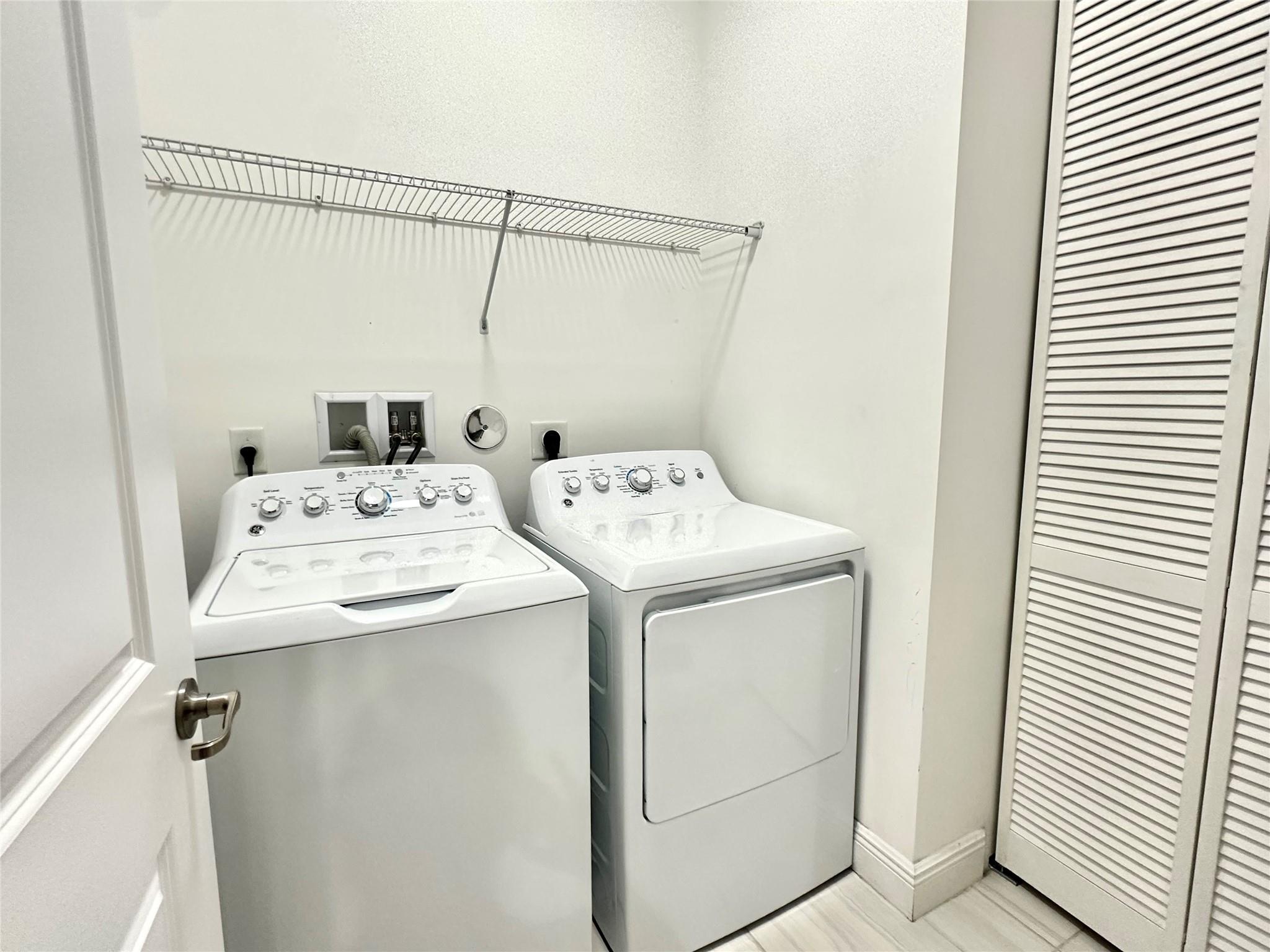 CEntra Falls West - Residential