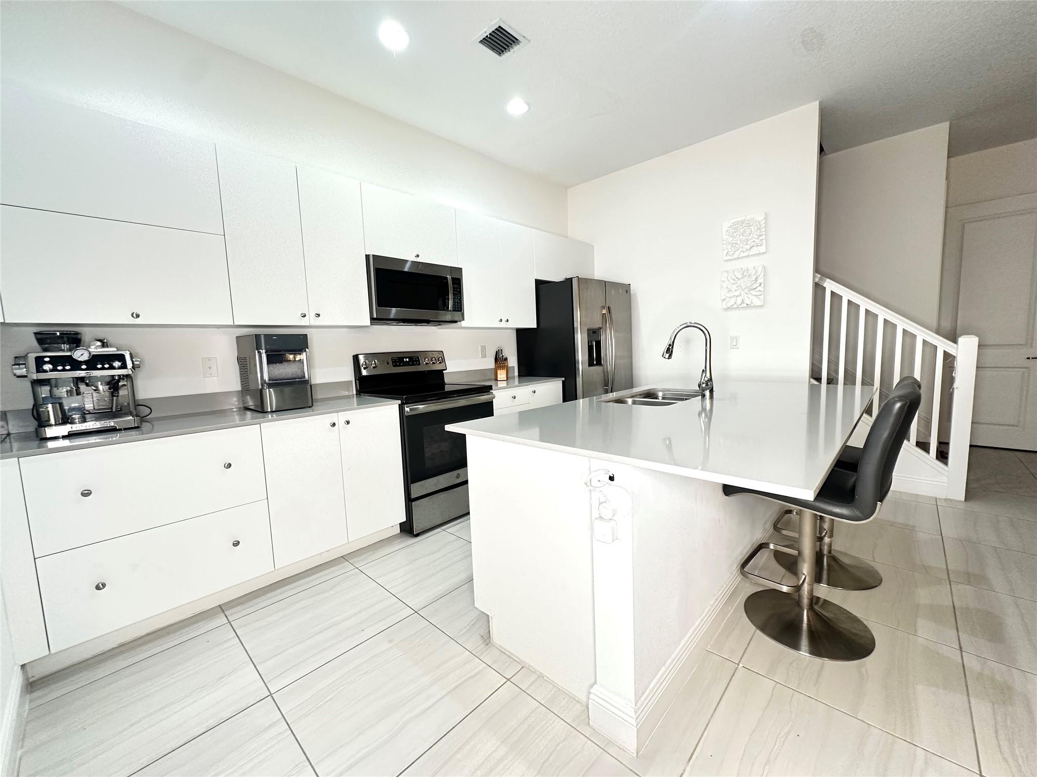 CEntra Falls West - Residential