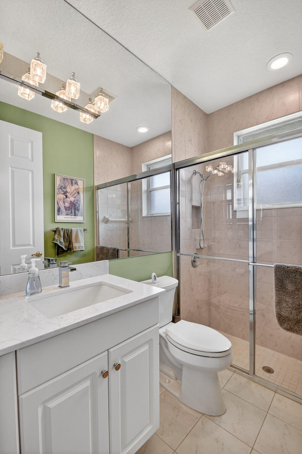 CASCADE LAKES - Residential