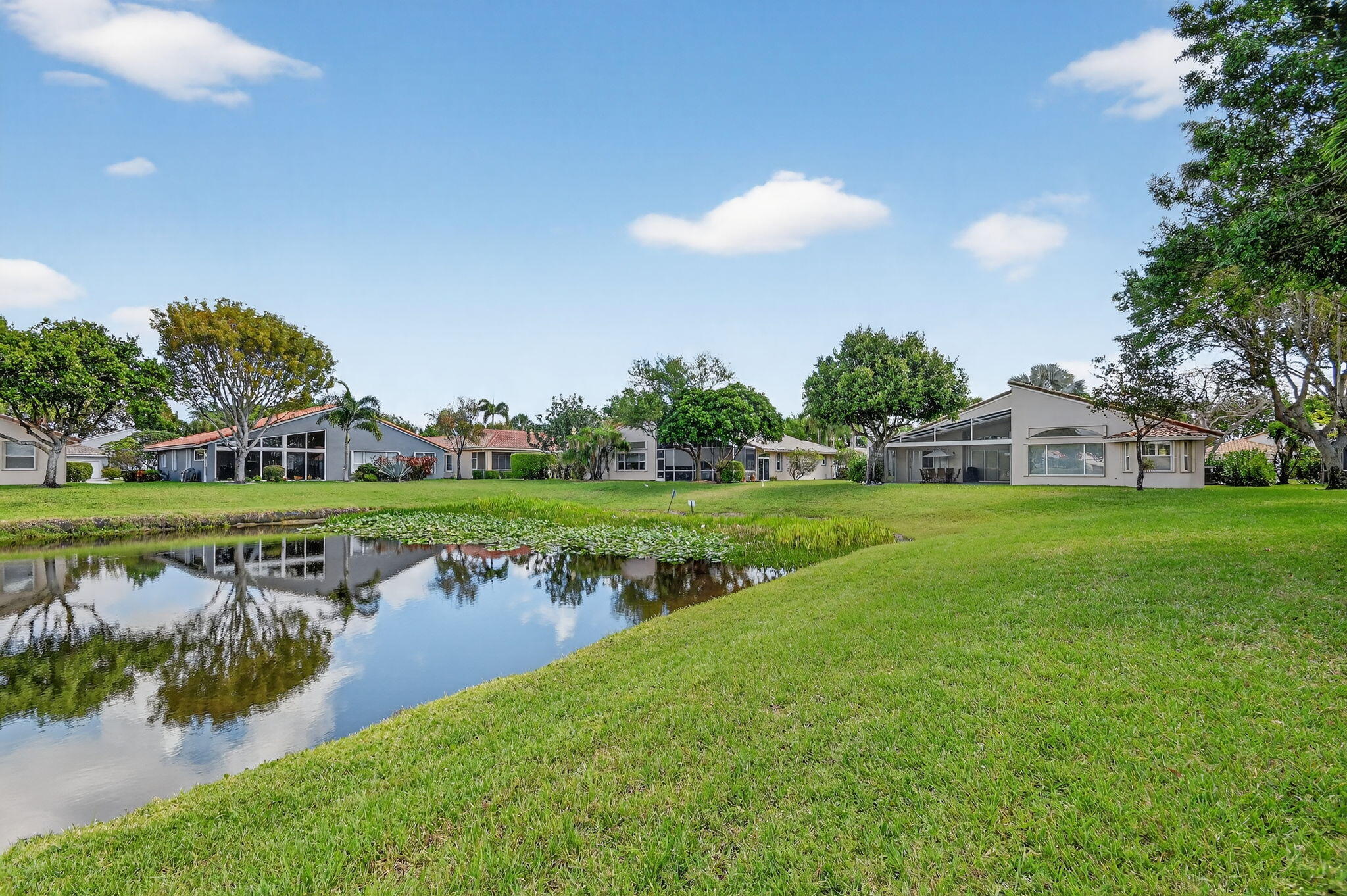 CASCADE LAKES - Residential