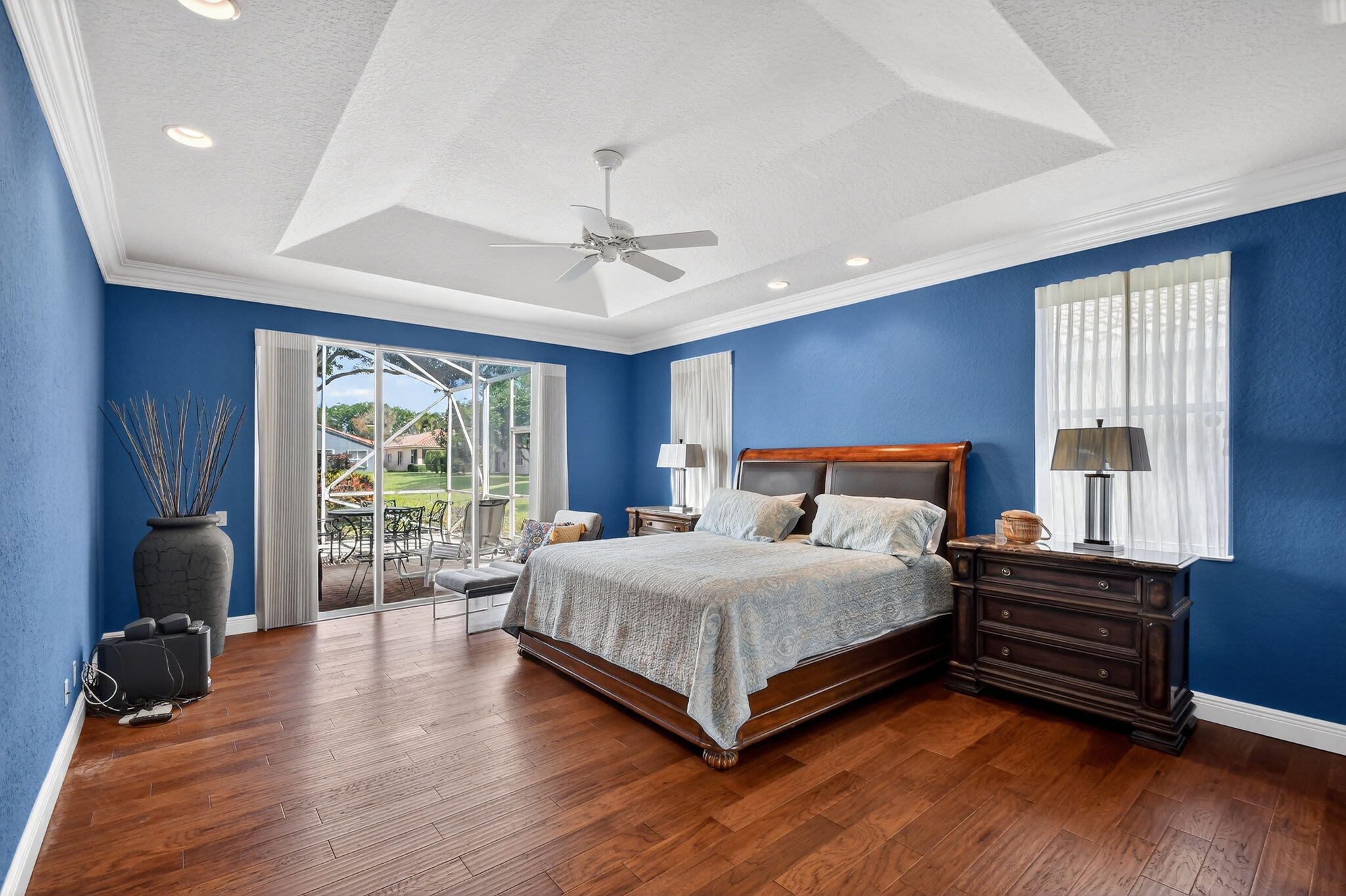 CASCADE LAKES - Residential