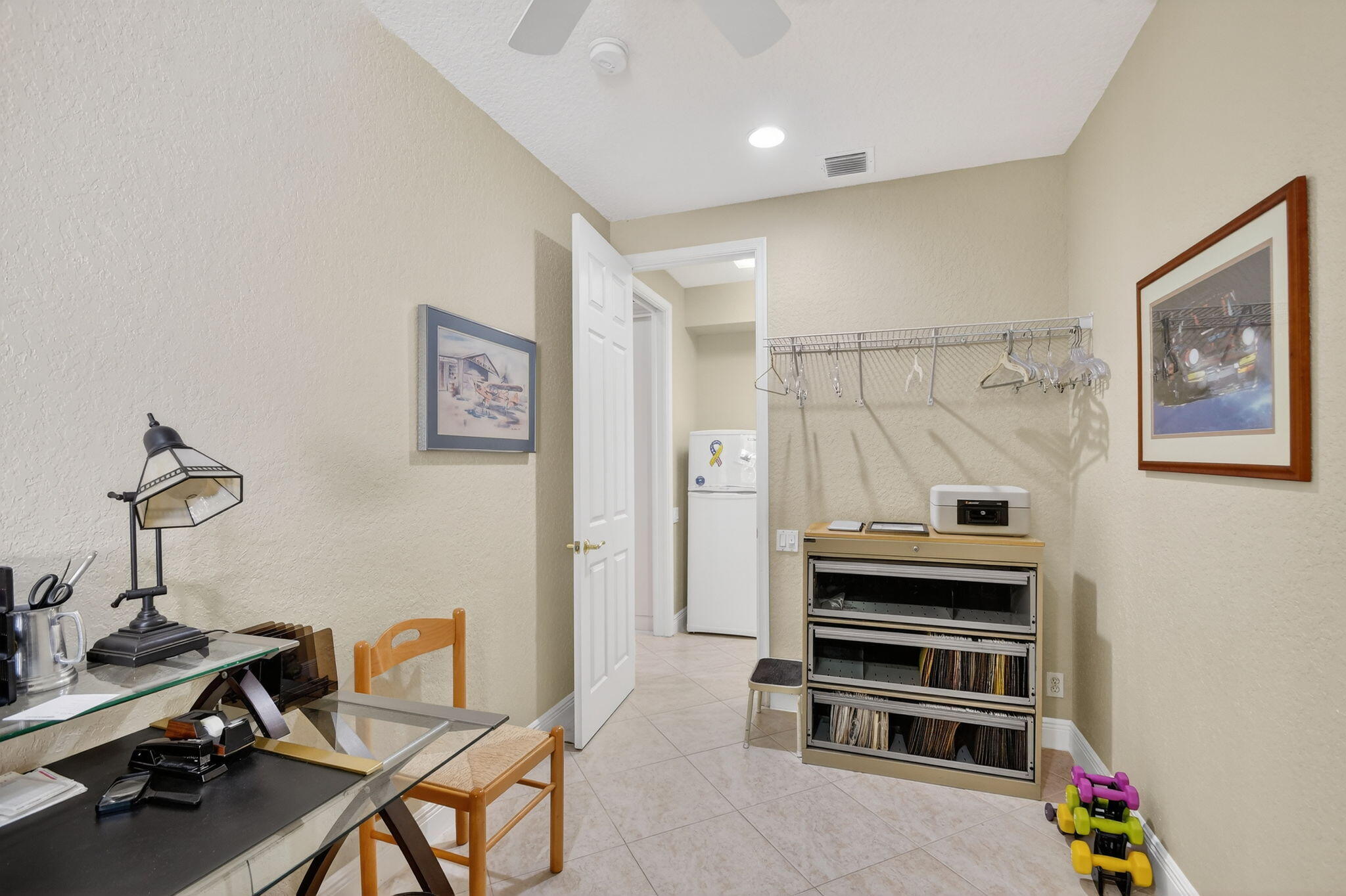 CASCADE LAKES - Residential