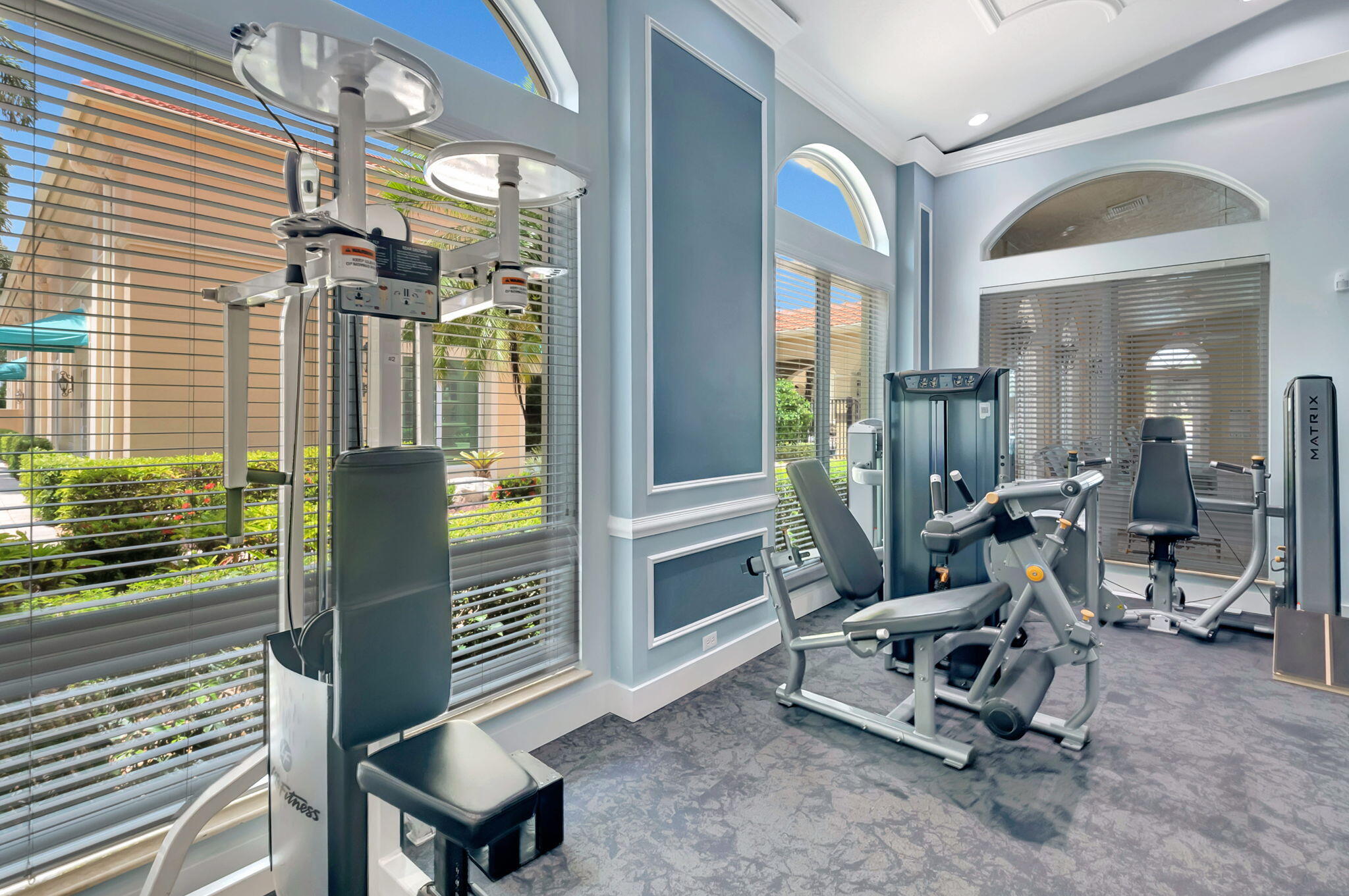 CASCADE LAKES - Residential