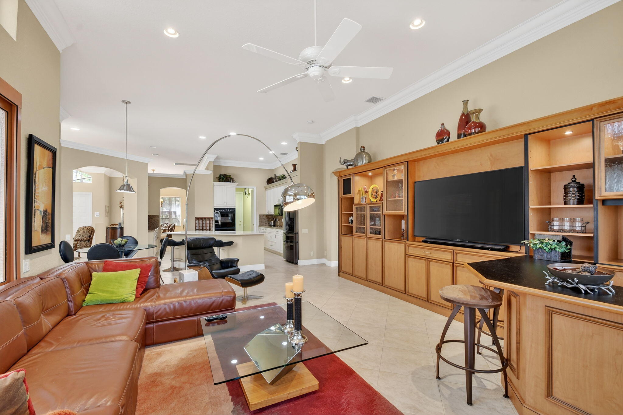 CASCADE LAKES - Residential