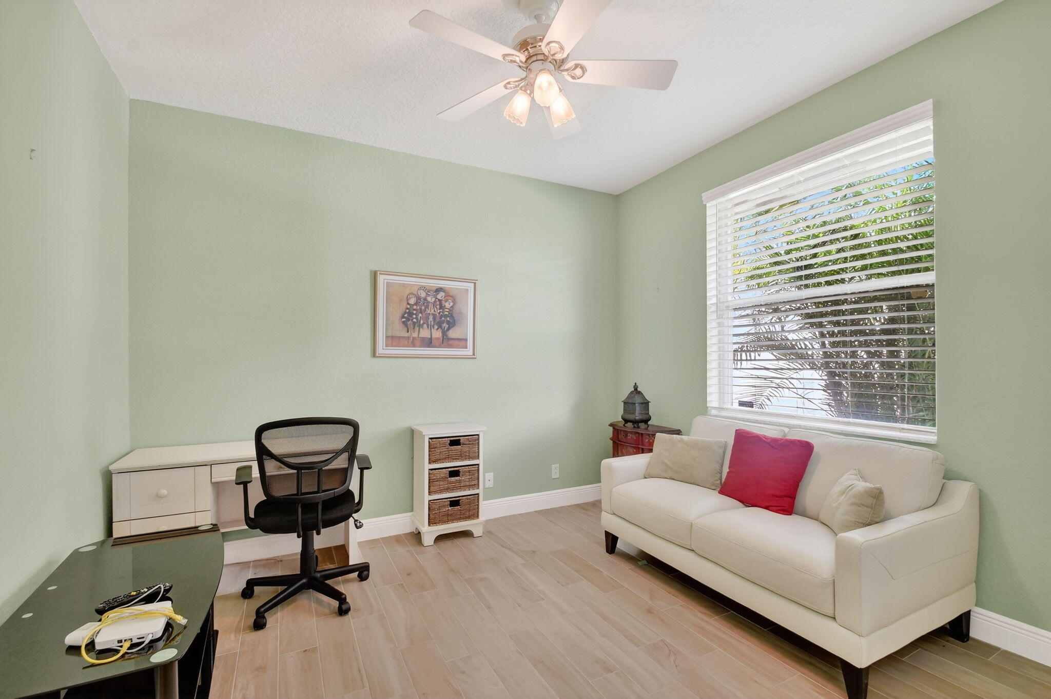 CASCADE LAKES - Residential