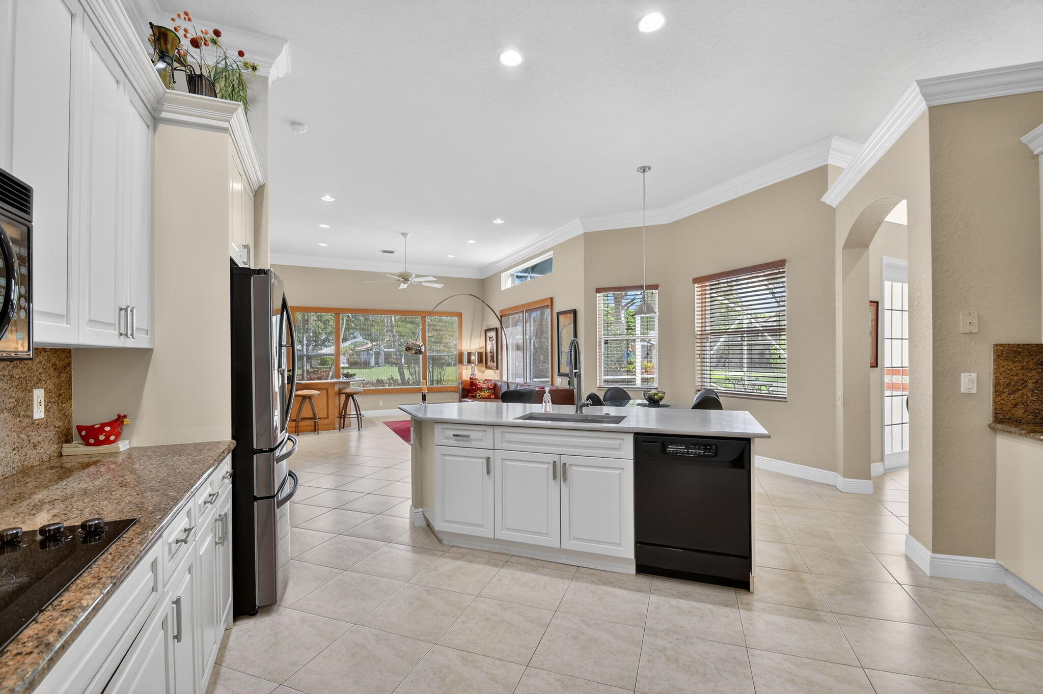 CASCADE LAKES - Residential