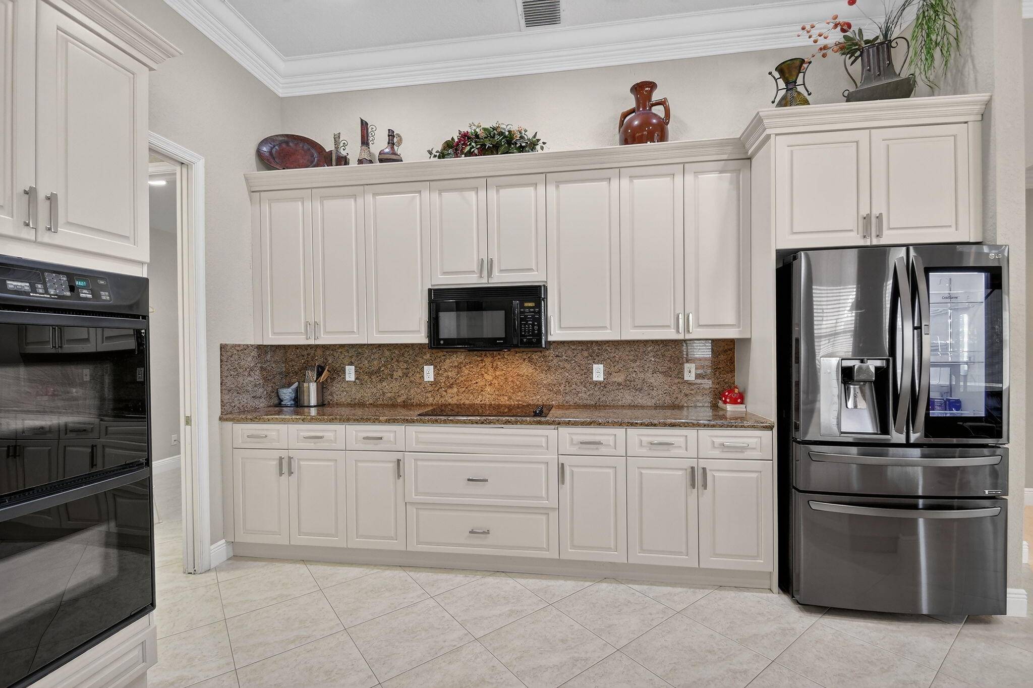 CASCADE LAKES - Residential