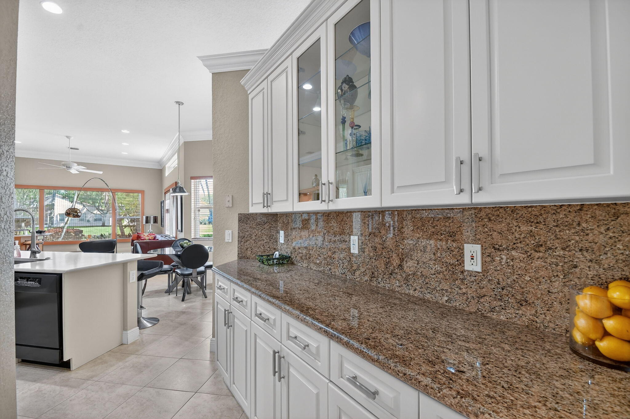 CASCADE LAKES - Residential