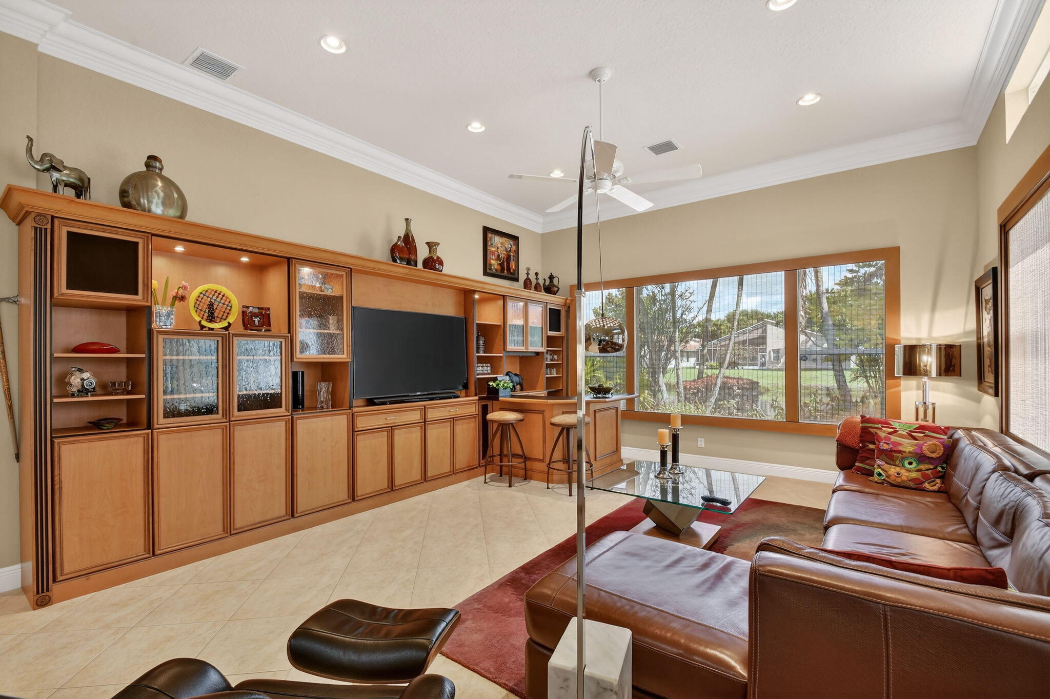 CASCADE LAKES - Residential