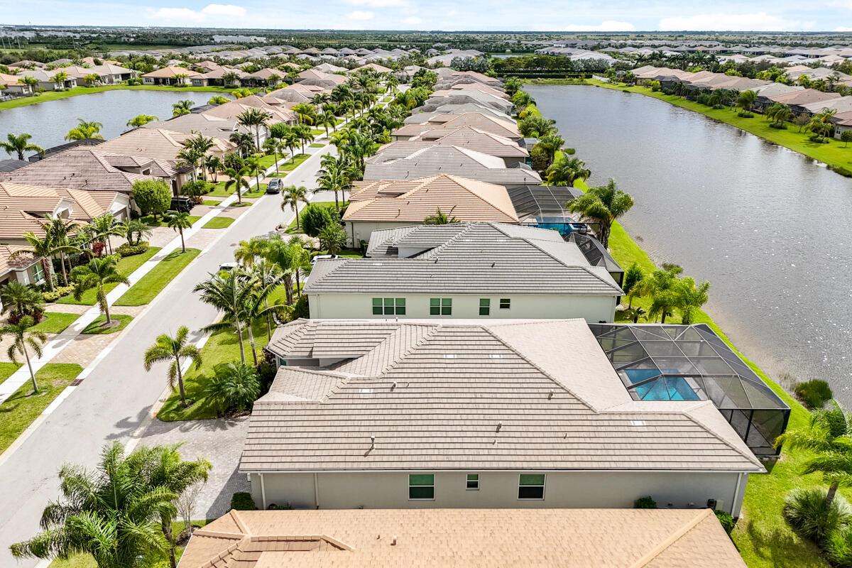 Valencia Cay - Residential