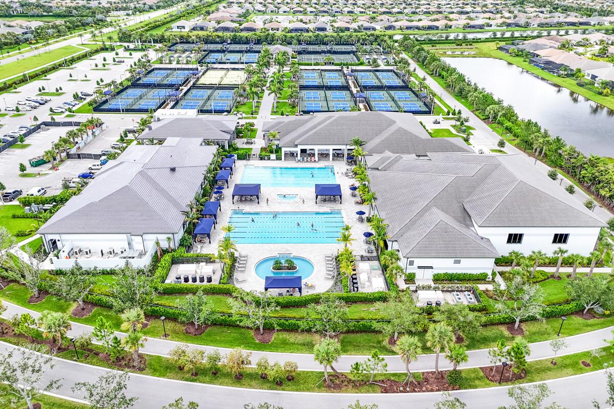 Valencia Cay - Residential