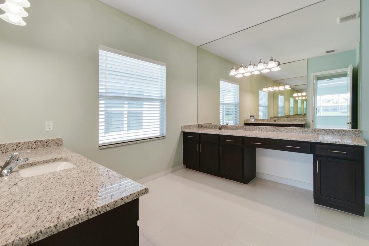 Valencia Cay - Residential