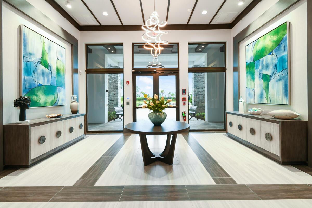 Valencia Cay - Residential