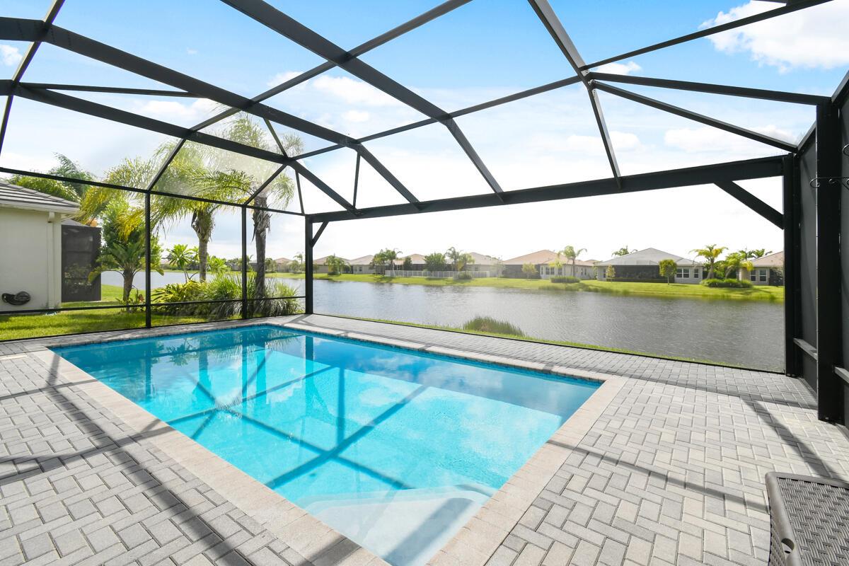 Valencia Cay - Residential