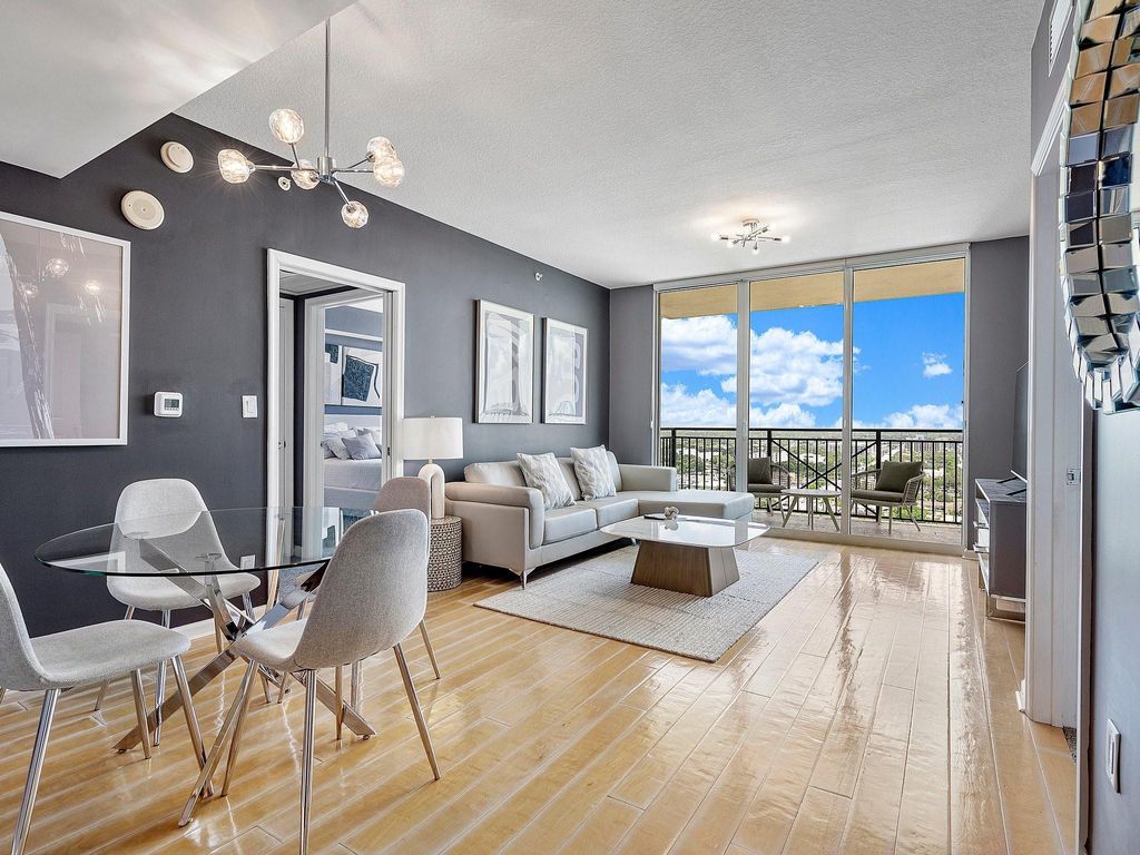 Photo of 610 W Las Olas Boulevard #1814N, Fort Lauderdale, FL 33312 (MLS # F10449576)