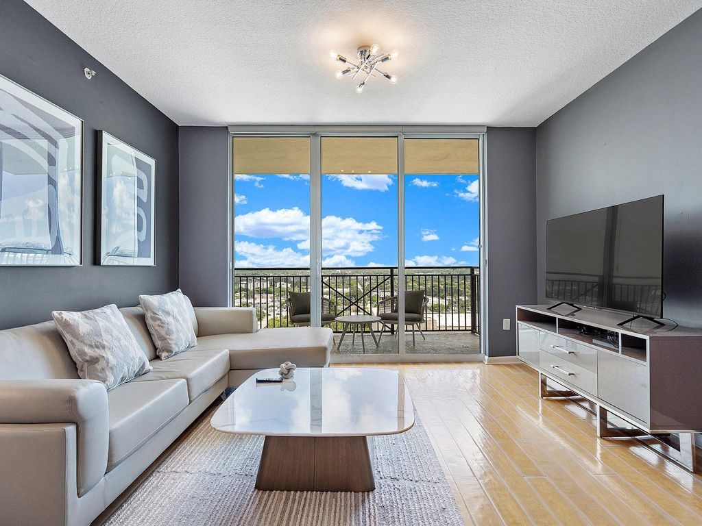 Photo of 610 W Las Olas Boulevard #1814N, Fort Lauderdale, FL 33312 (MLS # F10449576)