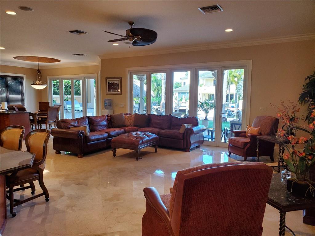 Pelican Isle 21-19 B - Residential