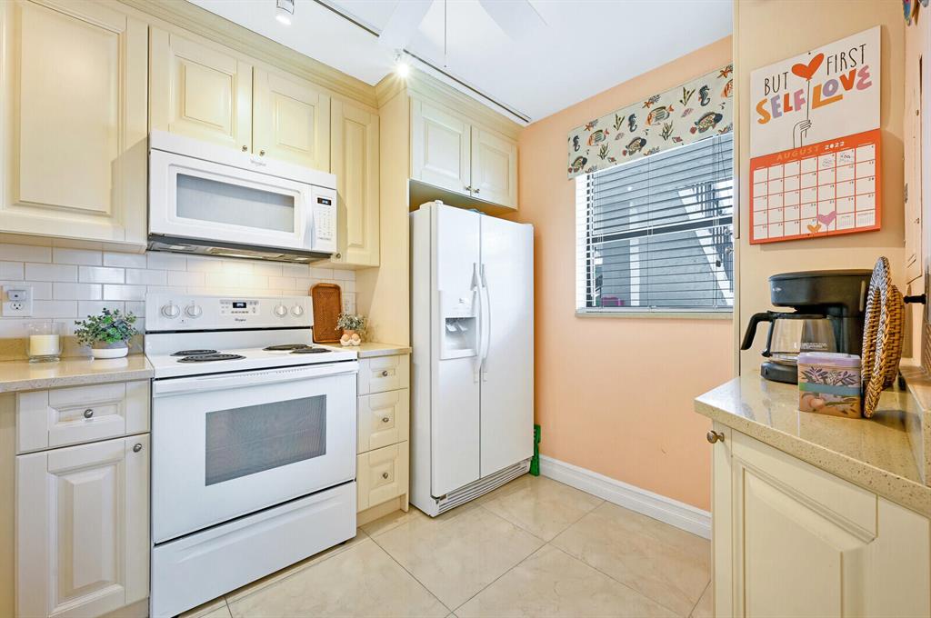 LUCERNE LAKES GOLF COLONY CONDOS 1 THRU 12 AND 14 - Residential