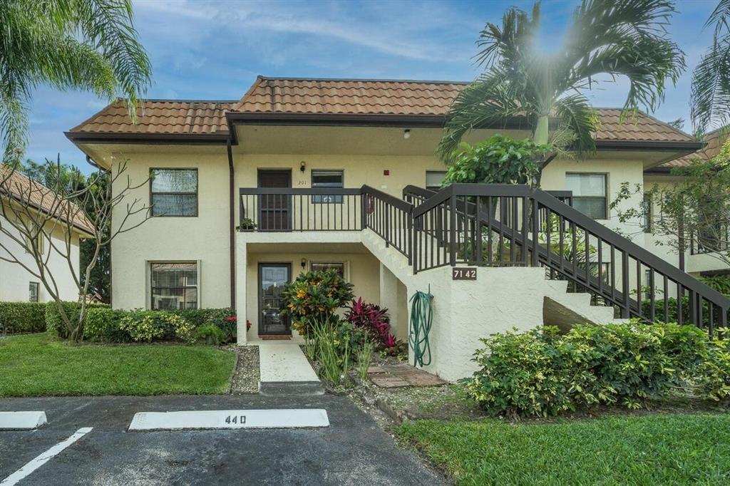 LUCERNE LAKES GOLF COLONY CONDOS 1 THRU 12 AND 14 - Residential