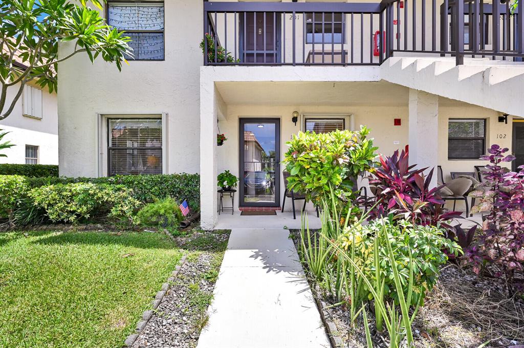 LUCERNE LAKES GOLF COLONY CONDOS 1 THRU 12 AND 14 - Residential