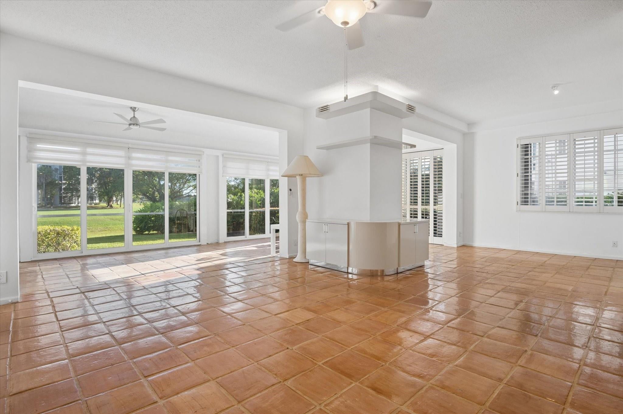 4110 W Palm Aire Drive 101B