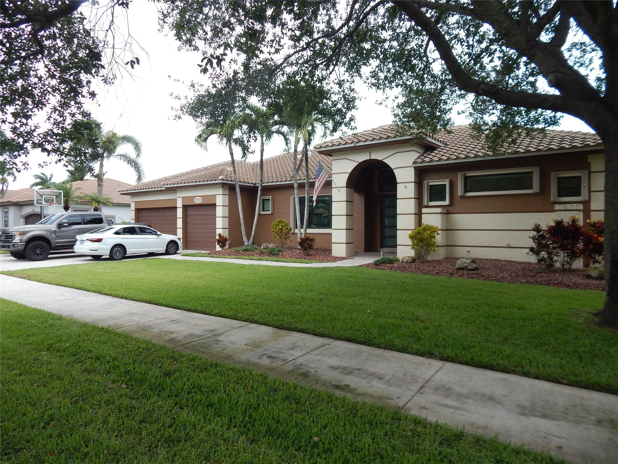 4320 SW 138th Ave