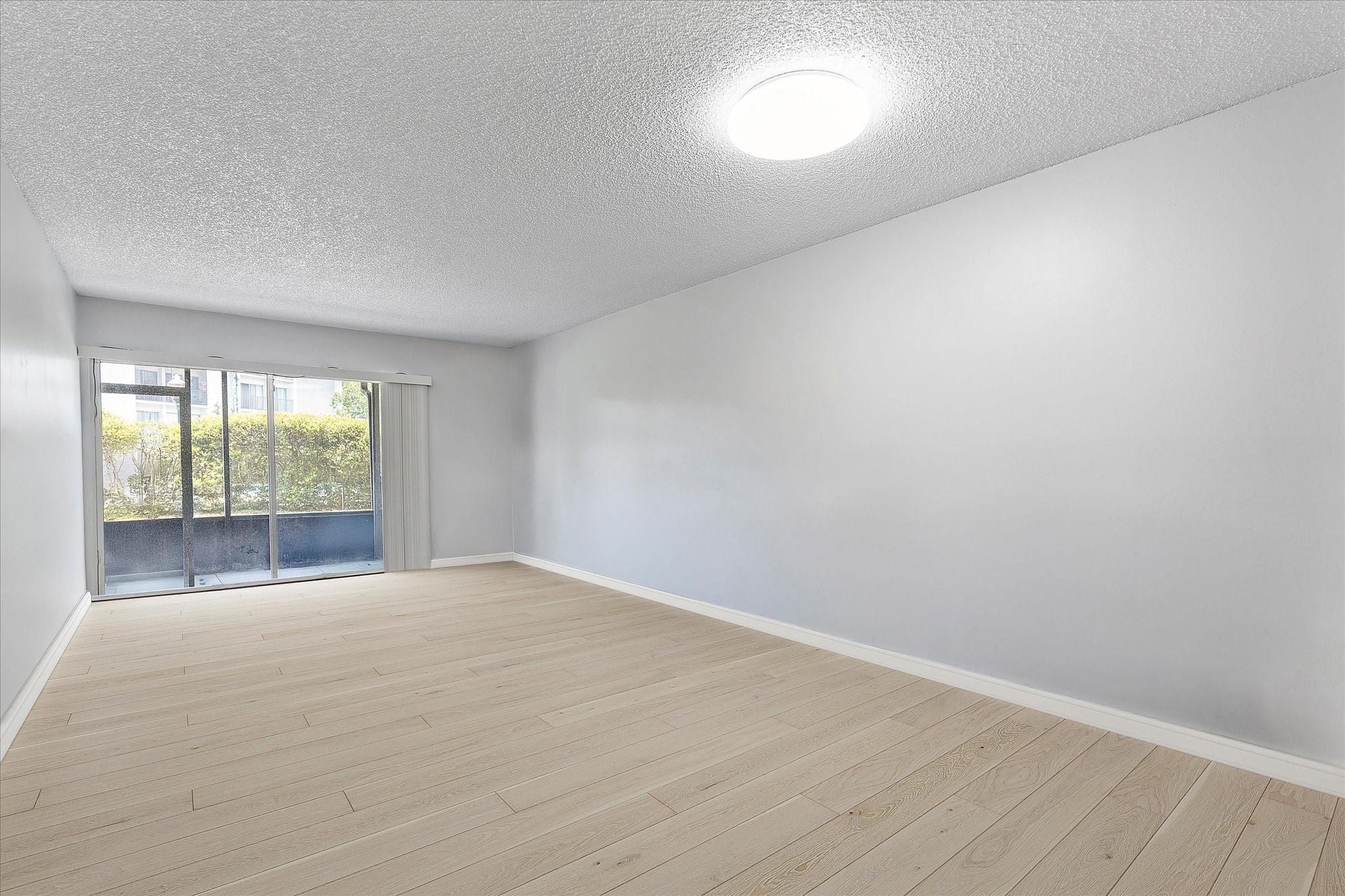 8610 N Sherman Cir 103